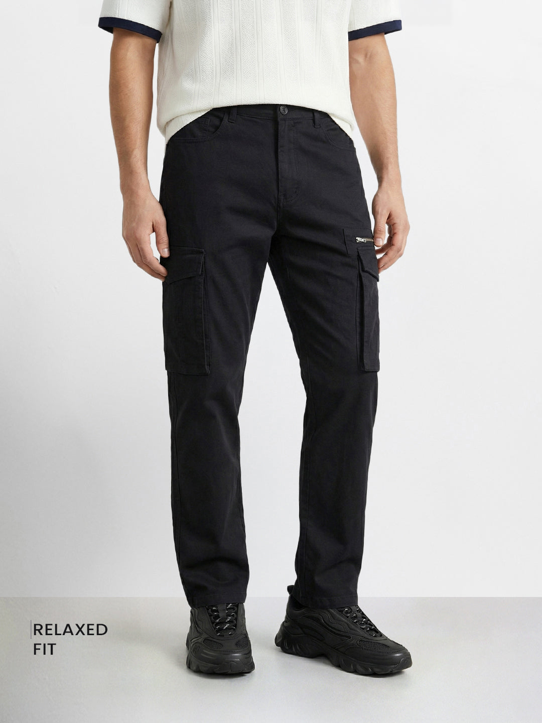 Men's Black Relaxed Fit Solid Utility Cargo
