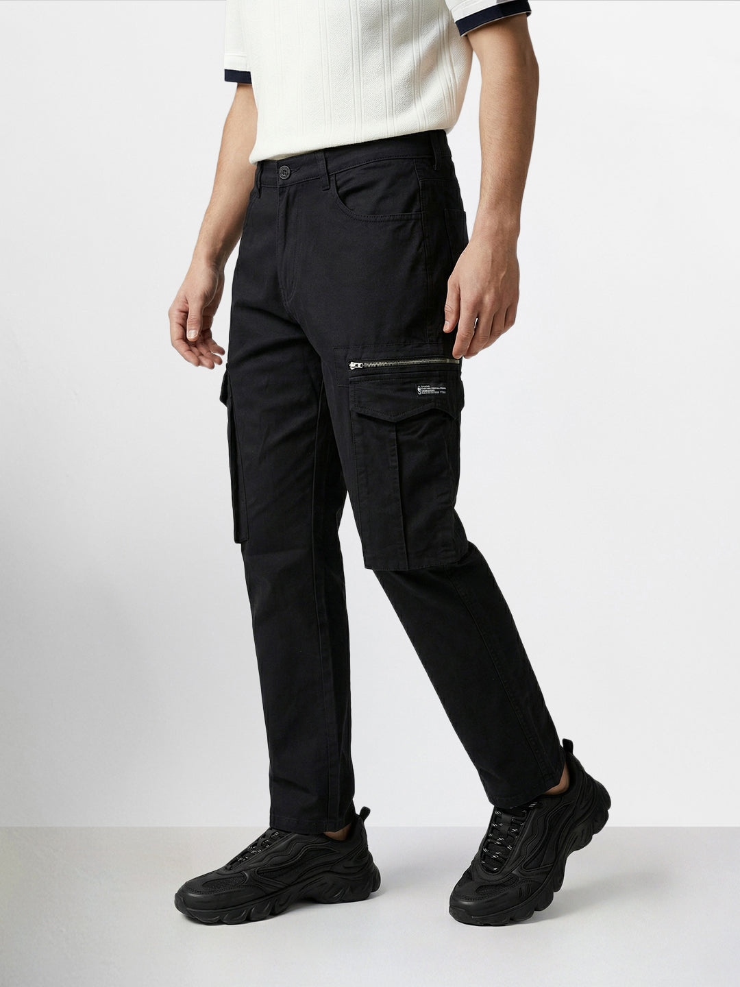 Men's Black Relaxed Fit Solid Utility Cargo