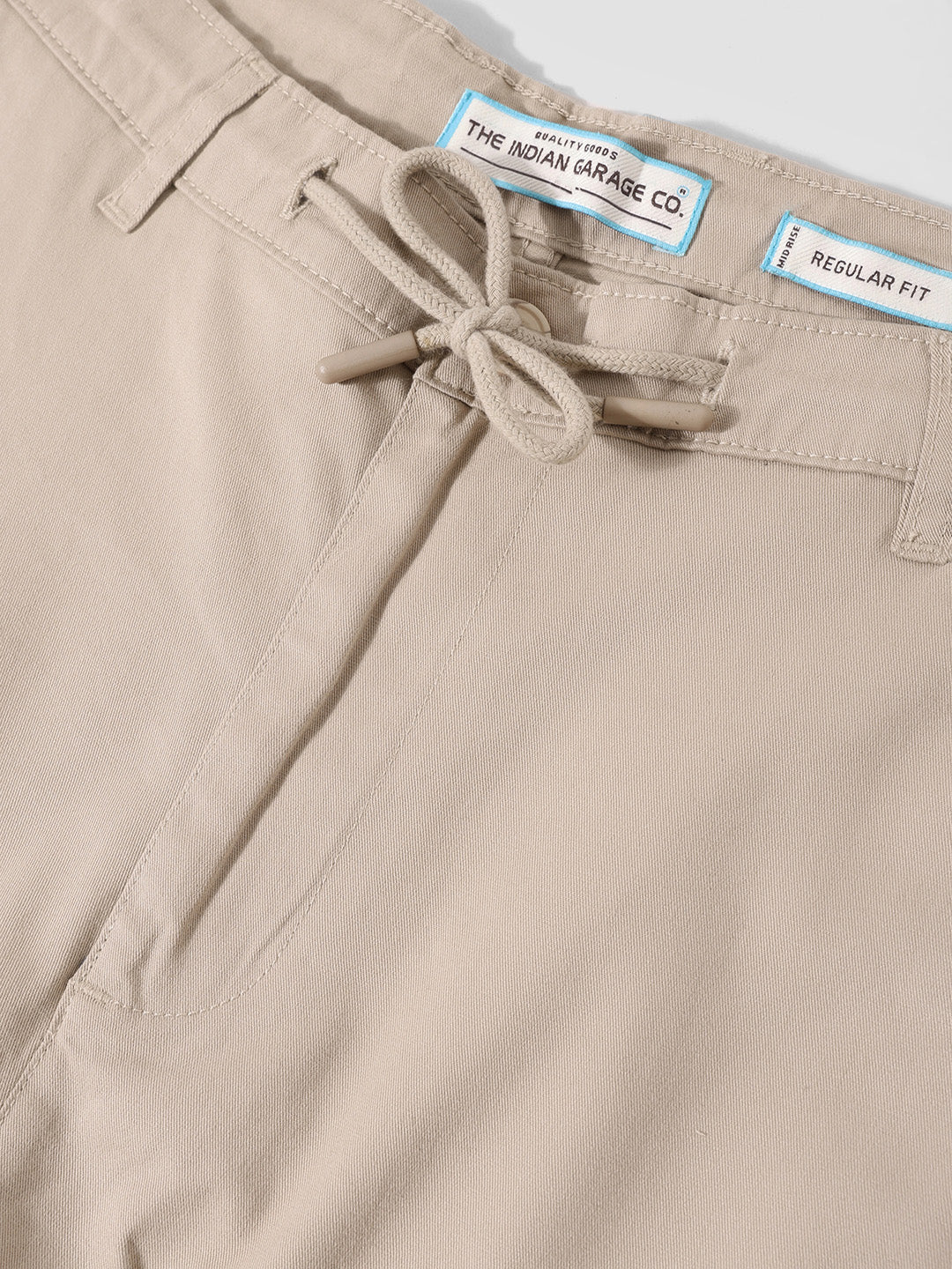 Men's Beige Regular Fit Solid Utility Cargo