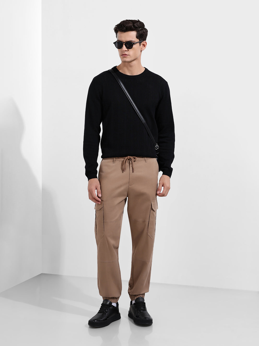 Men's Khaki Regular Fit Solid Utility Cargo