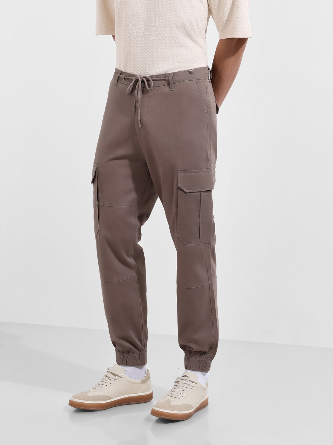 Men's Brown Regular Fit Solid Utility Cargo