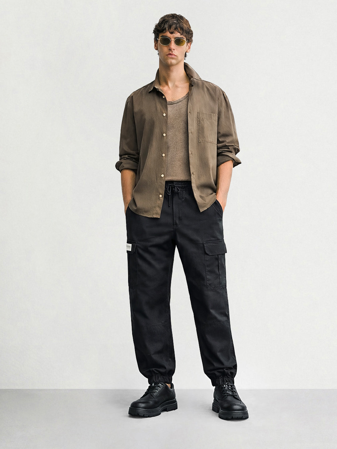 Men's Black Regular Fit Solid Utility Cargo