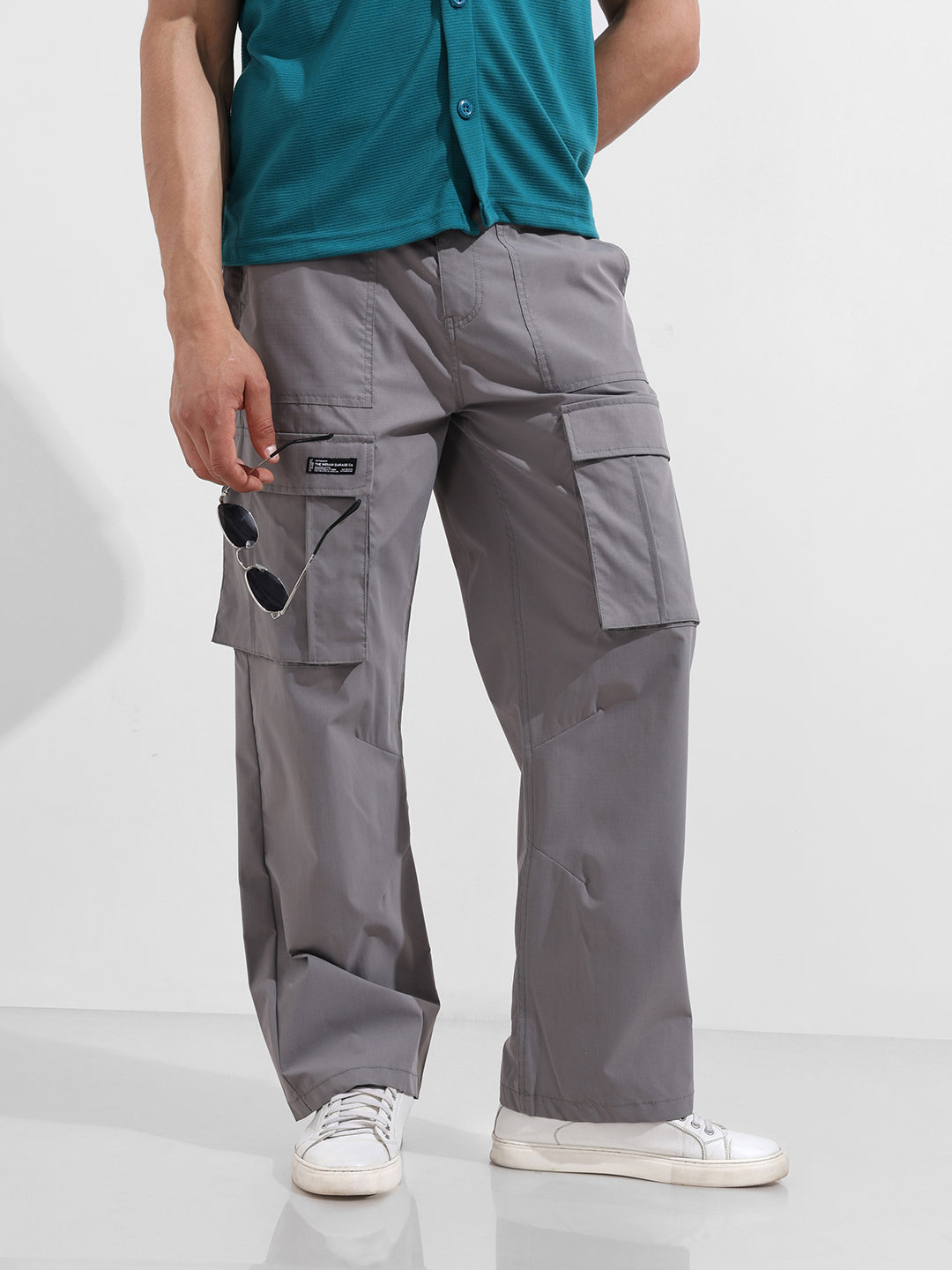 Men's Grey Relaxed Fit Textured Utility Cargo