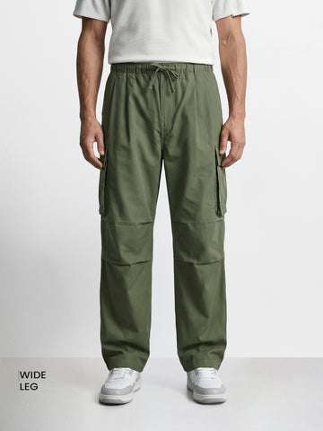 Men's Green Baggy Fit Textured Utility Joggers