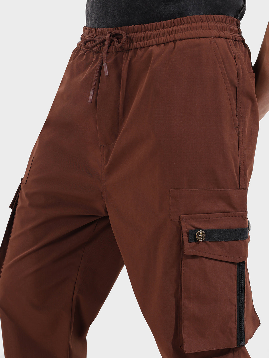 Men's Brown Relaxed Fit Textured Utility Joggers