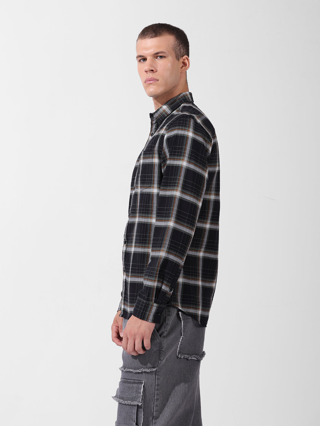 Men's Black Slim Fit Checked Casual Shirt