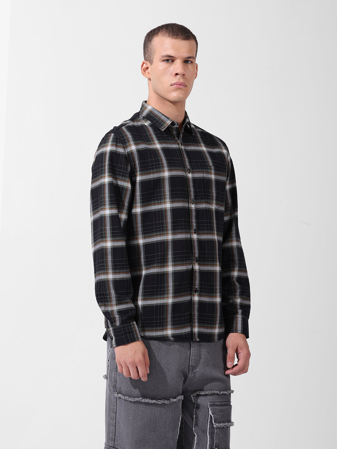 Men's Black Slim Fit Checked Casual Shirt