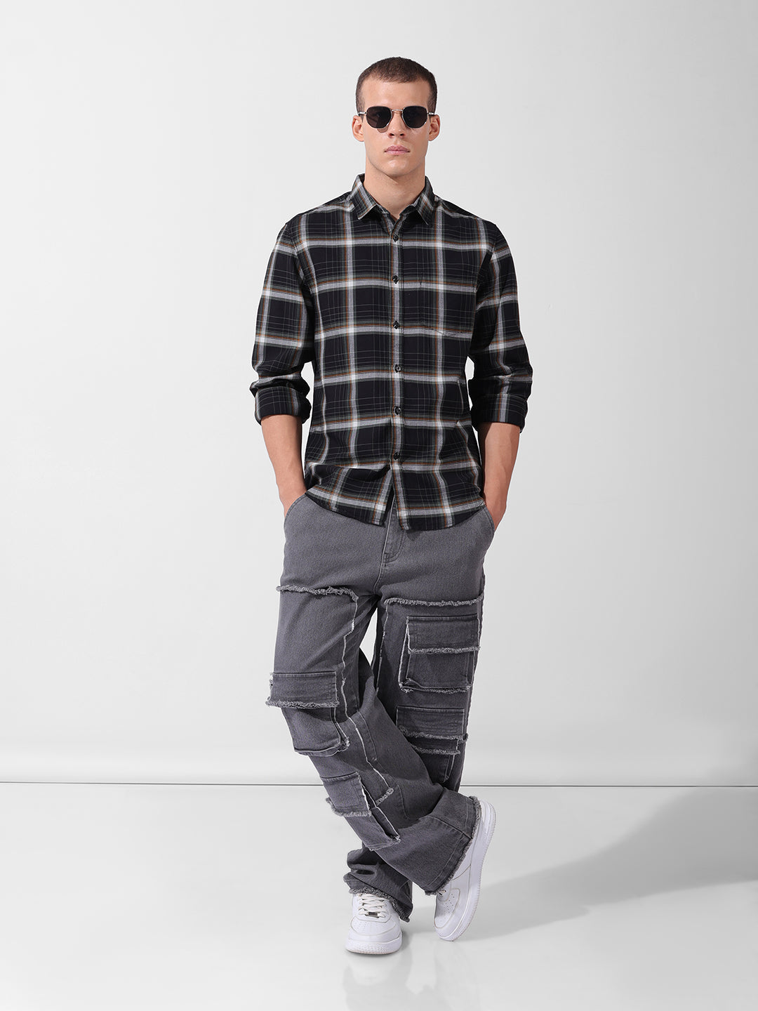 Men's Black Slim Fit Checked Casual Shirt