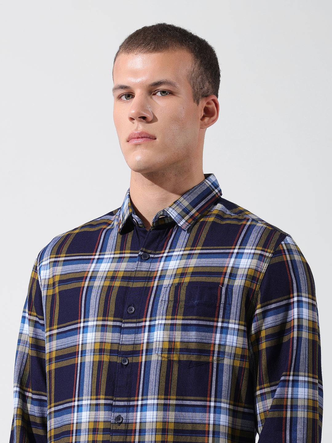 Men's Navy Blue Slim Fit Checked Casual Shirt