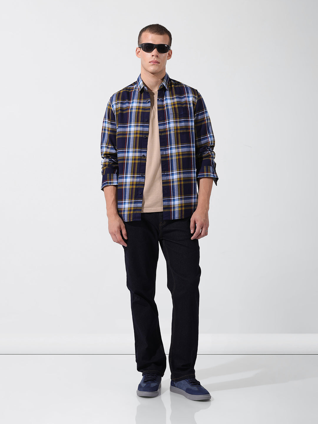 Men's Navy Blue Slim Fit Checked Casual Shirt