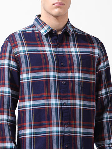 Men's Navy Blue Slim Fit Checked Casual Shirt