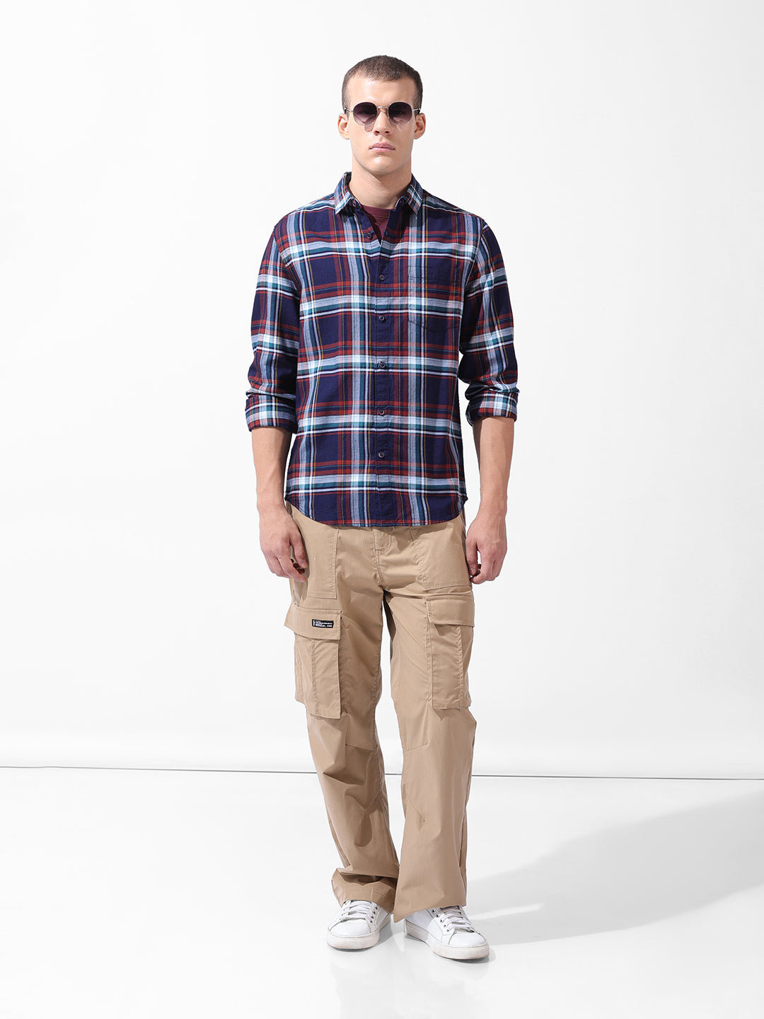 Men's Navy Blue Slim Fit Checked Casual Shirt