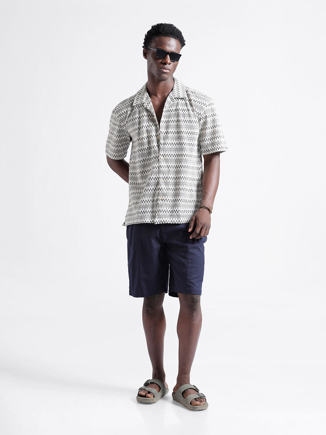 Men's Beige Relaxed Fit Textured Textured Shirt