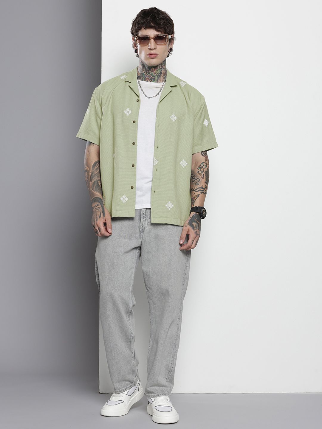Men's Green Relaxed Fit Embroided  Resort Wear Shirt