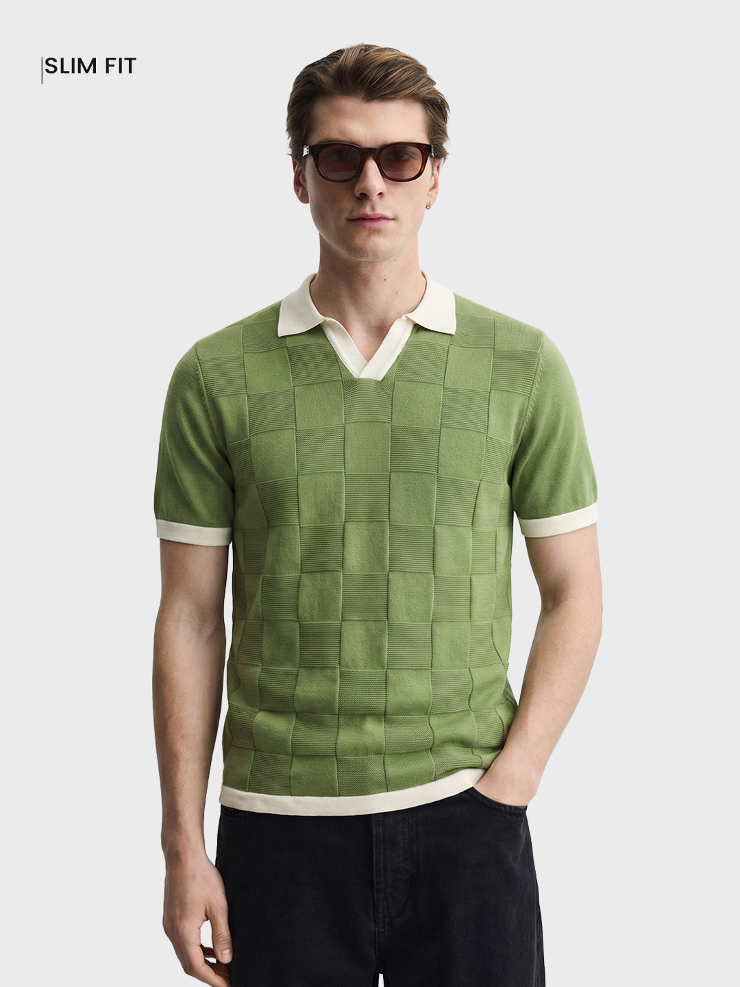 Men's Green Slim Fit Solid Flat Knit Polo T-Shirt
