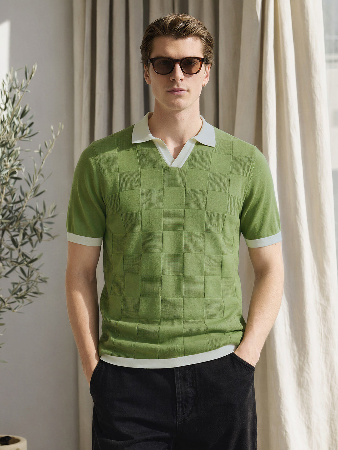 Men's Green Slim Fit Solid Flat Knit Polo T-Shirt