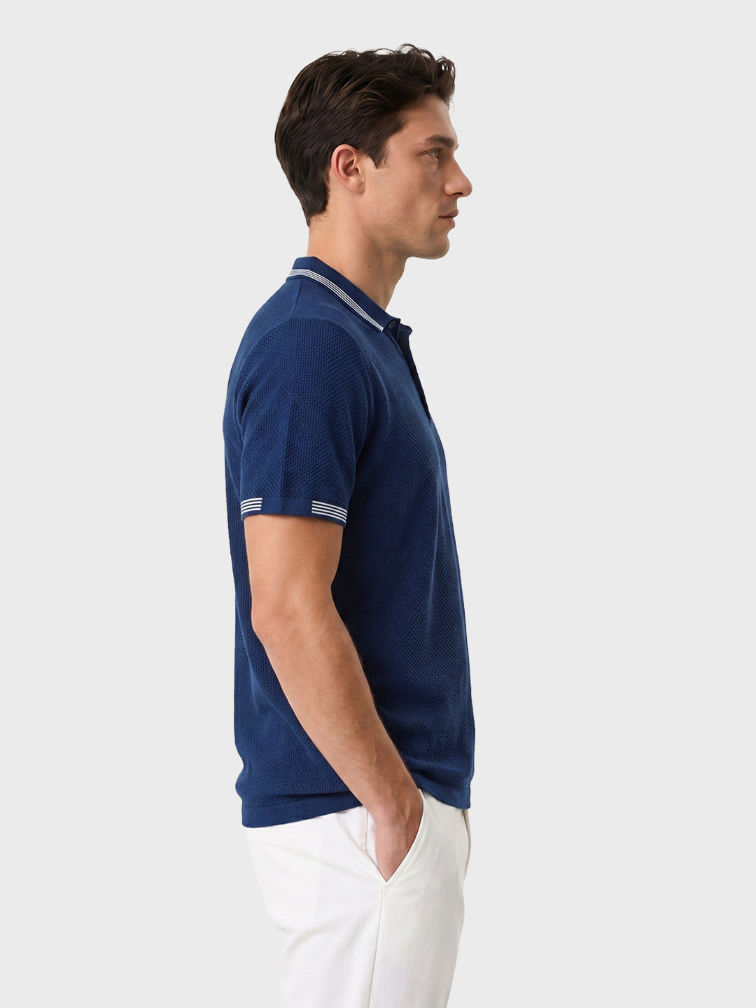 Men's Navy Blue Slim Fit Solid Casual T-Shirt