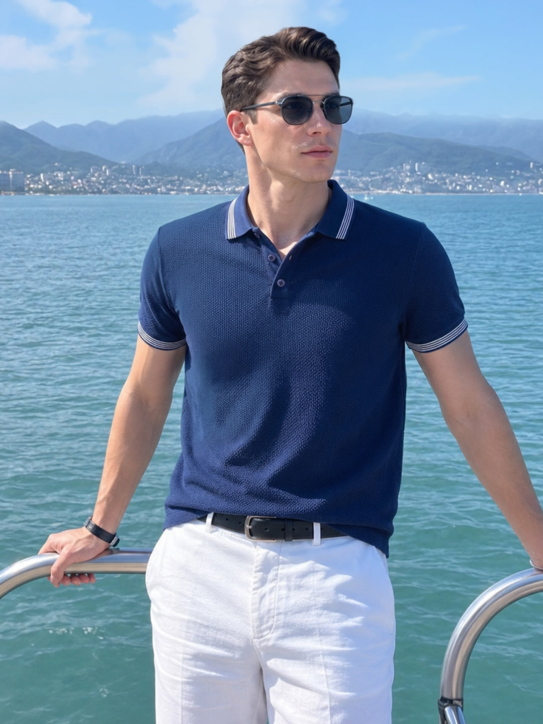 Men's Navy Blue Slim Fit Solid Casual T-Shirt
