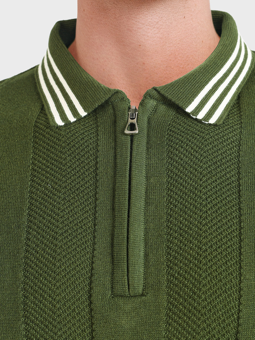 Men's Green Slim Fit Solid Casual T-Shirt
