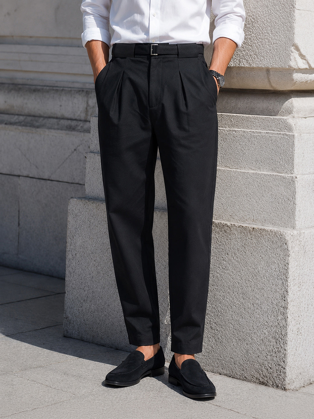 Men's Black Regular Fit Solid Casual Trousers