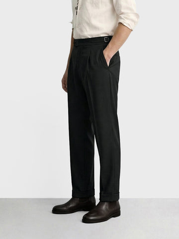 Men's Black Regular Fit Solid Casual Trousers