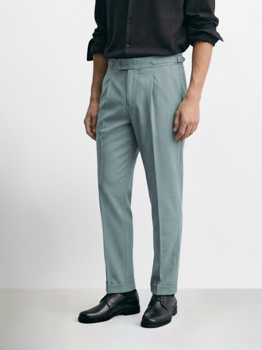 Men's Green Regular Fit Solid Casual Trousers