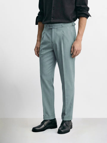 Men's Green Regular Fit Solid Casual Trousers
