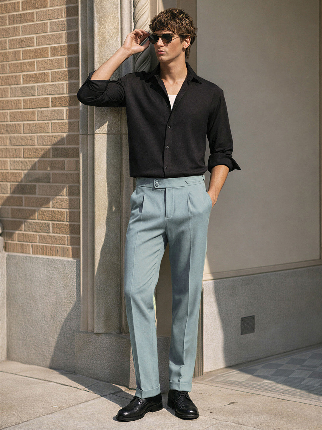 Men's Green Regular Fit Solid Casual Trousers