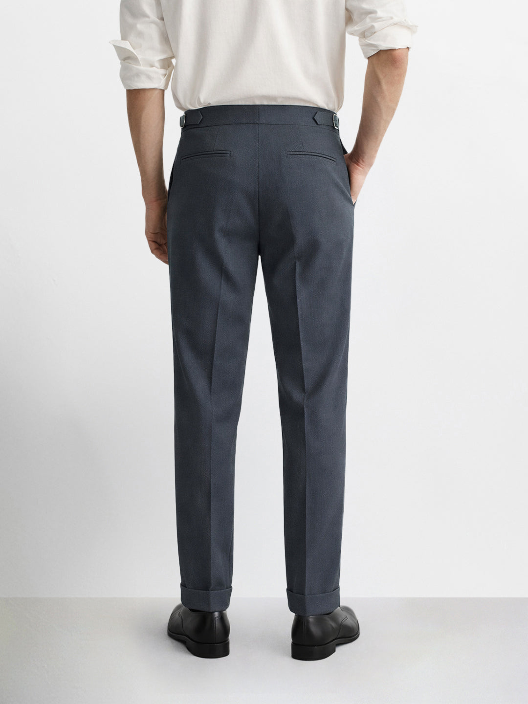 Men's Grey Regular Fit Solid Casual Trousers