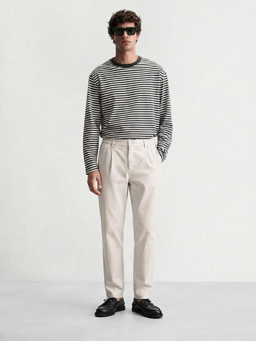 Men's Beige Relaxed Fit Solid Casual Trousers
