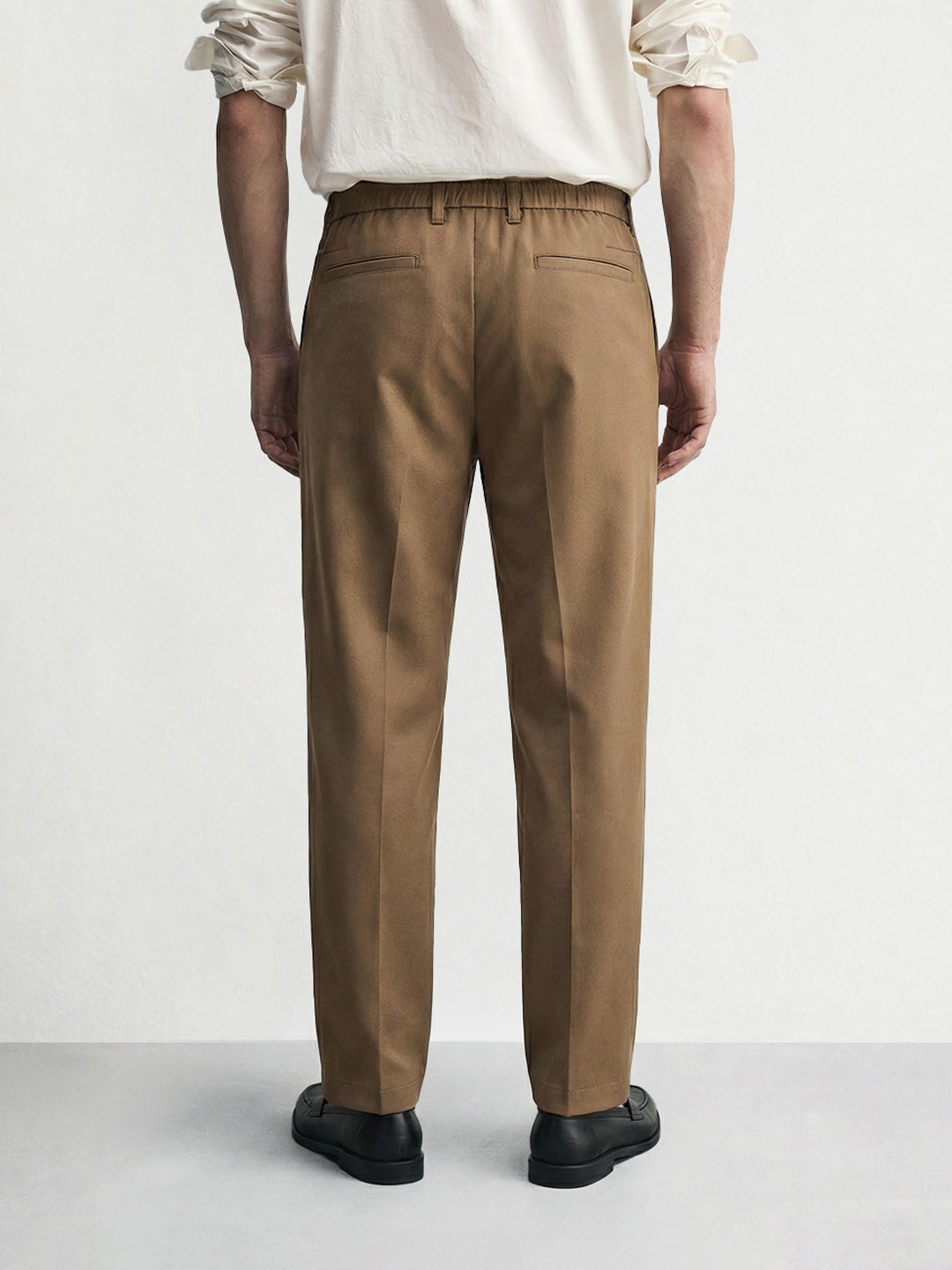 Men's Brown Relaxed Fit Solid Casual Trousers