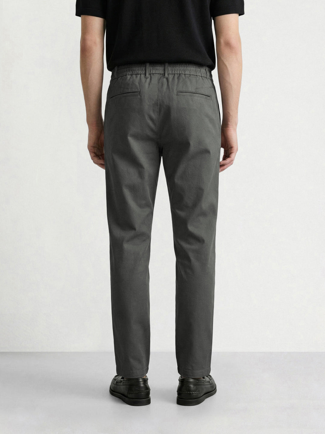 Men's Grey Relaxed Fit Solid Casual Trousers