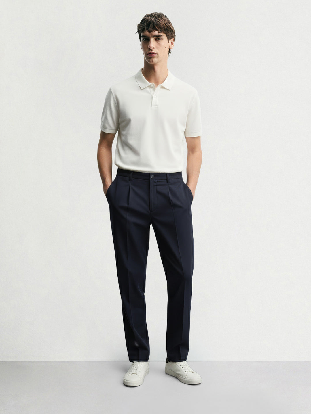 Men's Blue Relaxed Fit Solid Casual Trousers