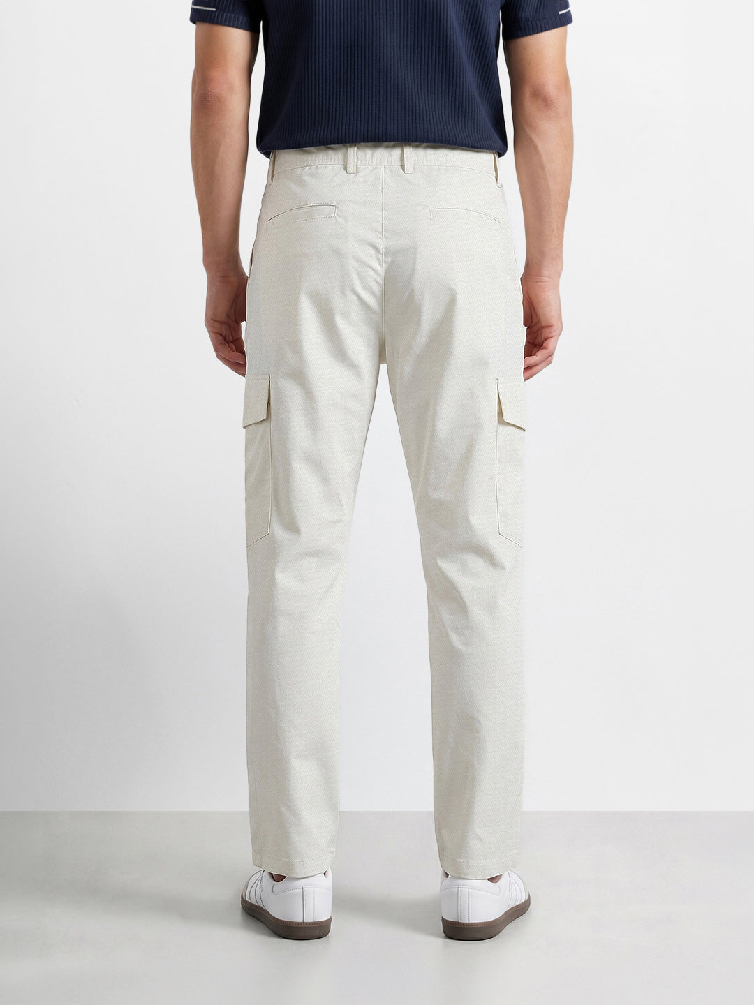 Men's White Relaxed Fit Solid Utility Joggers