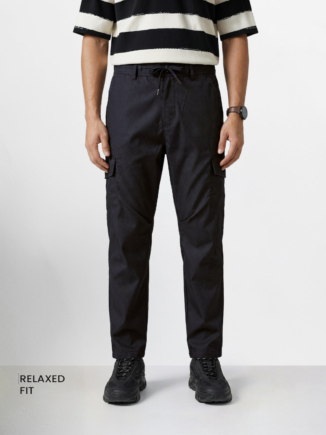 Men's Black Relaxed Fit Solid Utility Joggers