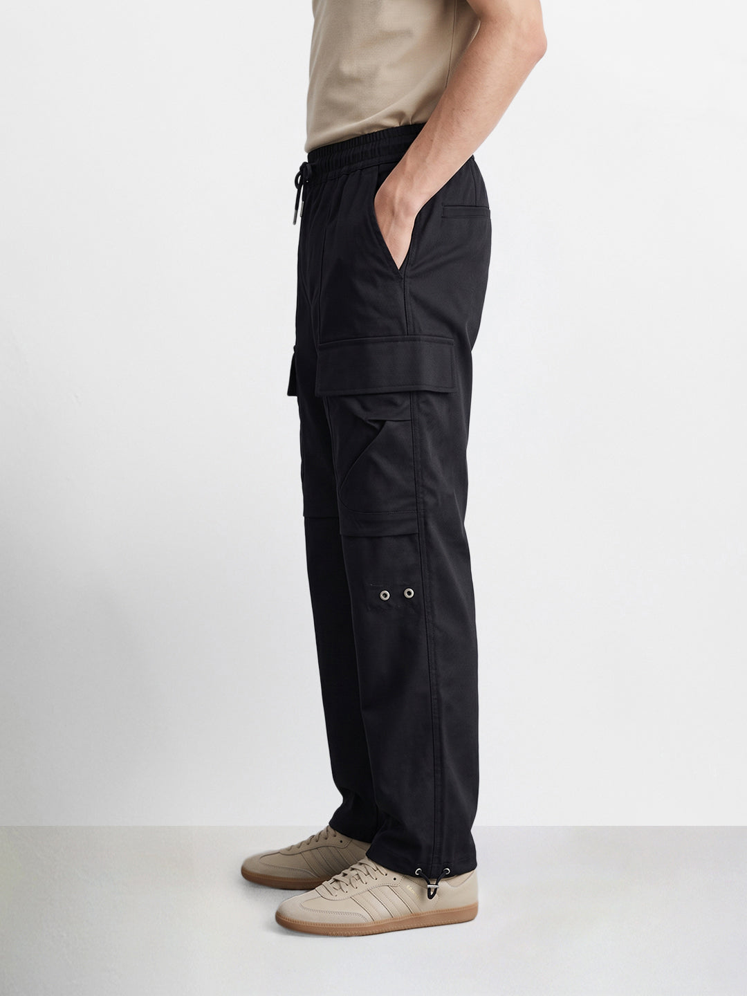 Men's Black Relaxed Fit Solid Utility Joggers