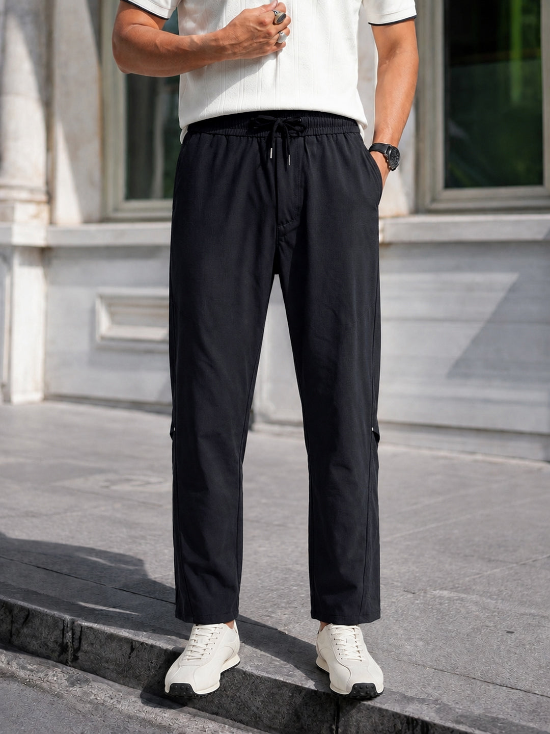 Men's Black Relaxed Fit Solid Utility Joggers