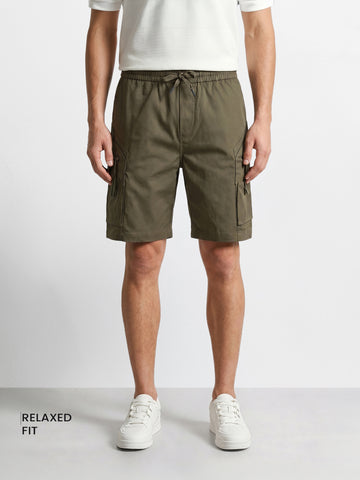 Men's Green Relaxed Fit Solid Utility Shorts