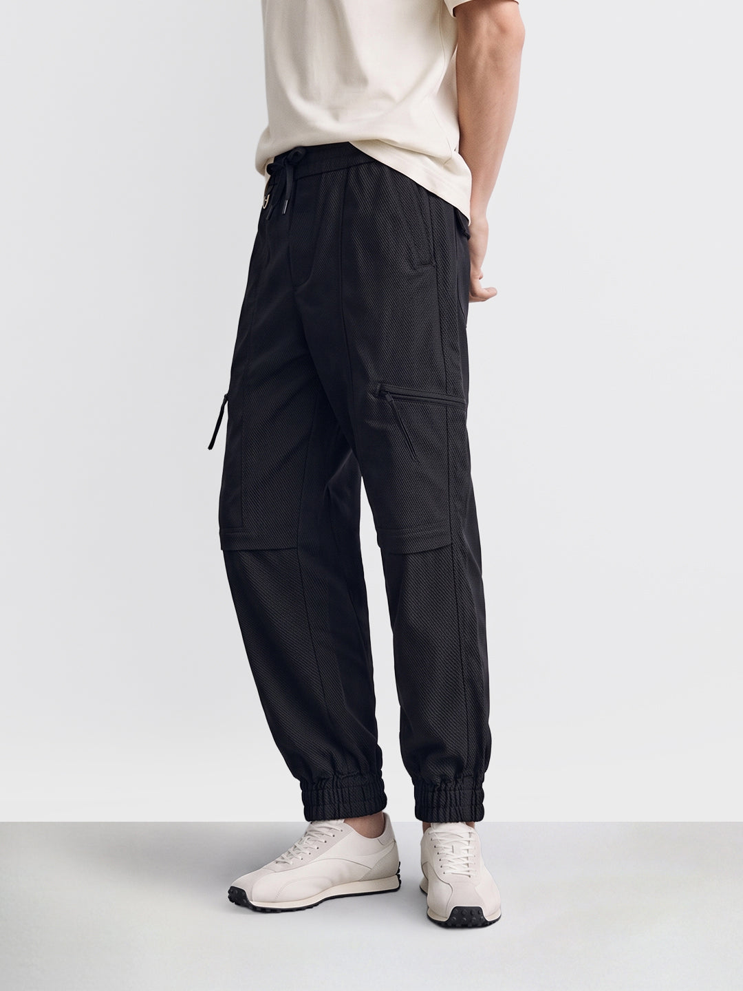 Men's Black Relaxed Fit Solid Utility Joggers