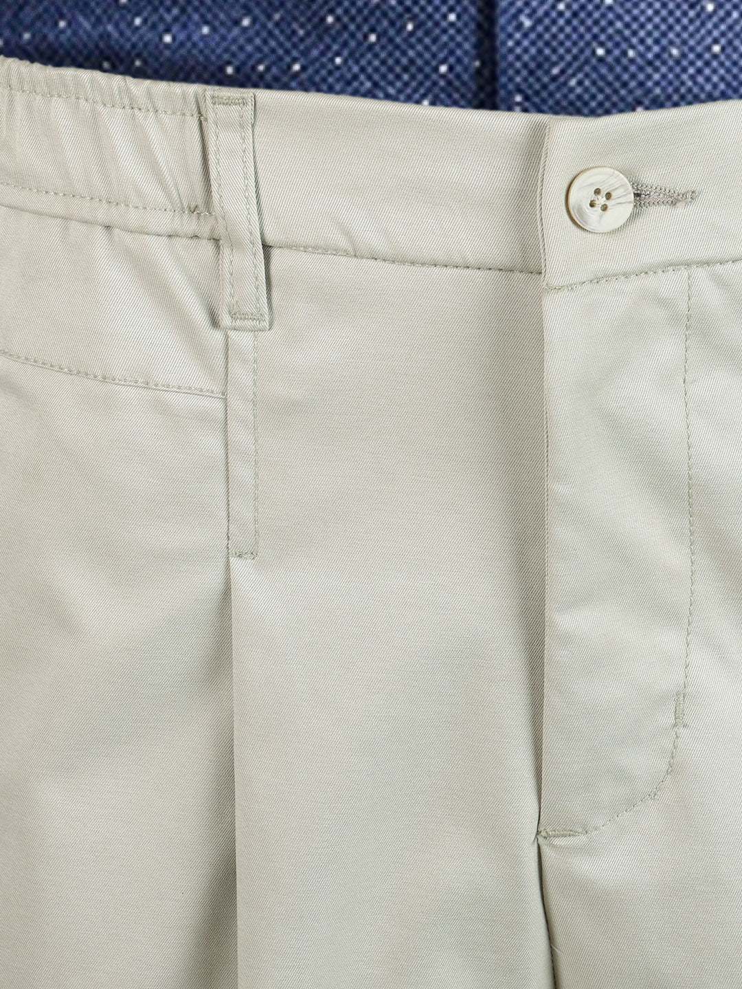 Men's Beige Relaxed Fit Solid Casual Trousers