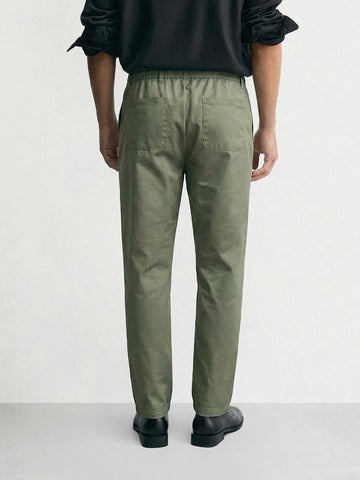 Men's Green Relaxed Fit Solid Casual Trousers