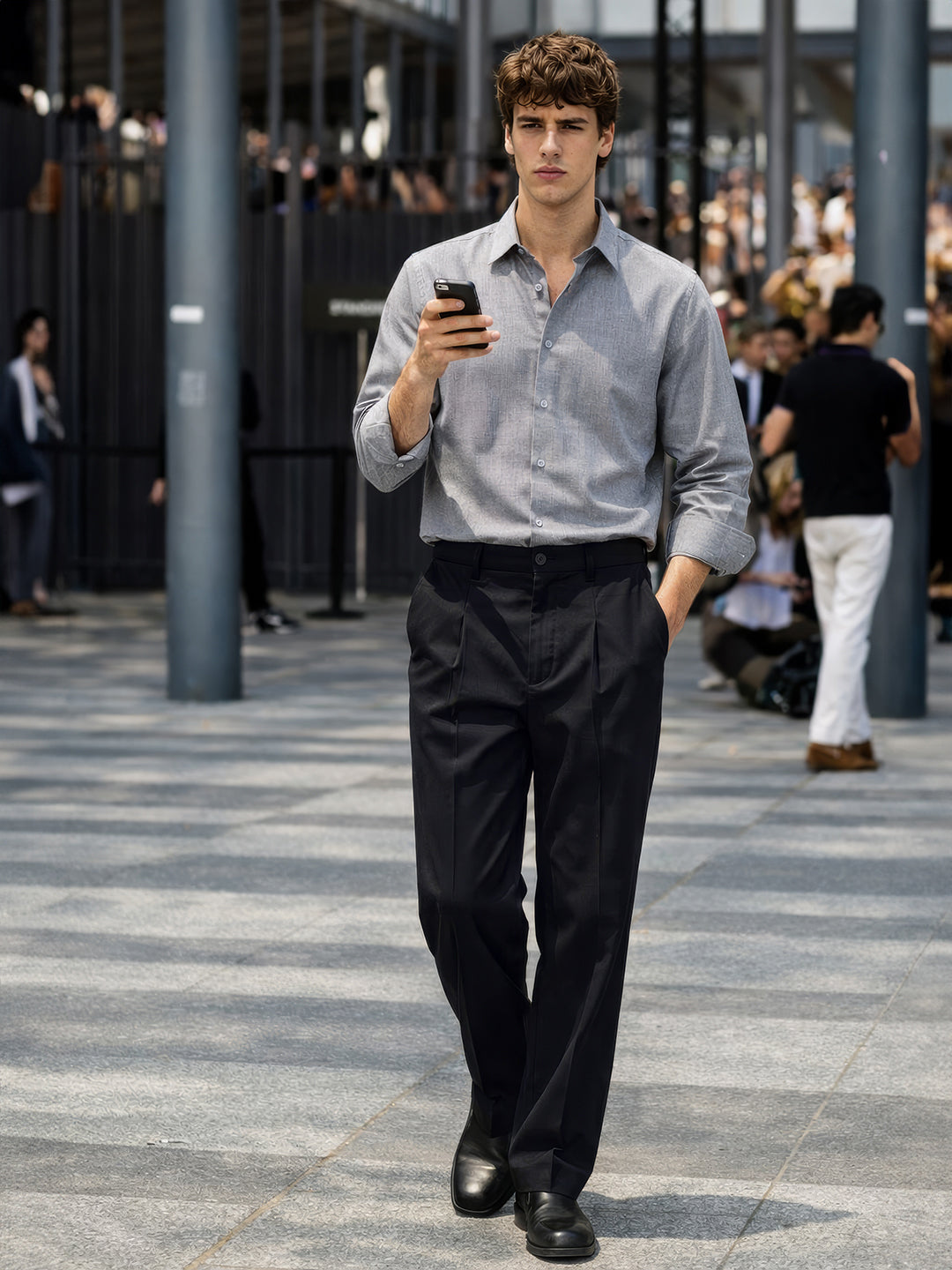 Men's Black Relaxed Fit Solid Casual Trousers