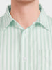 Men's Green Super Relaxed Fit Vertical Stripes Casual Shirt