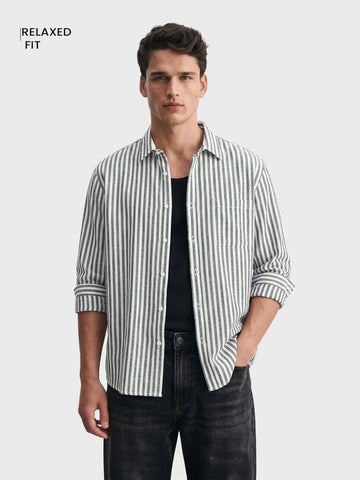 Men's Black Super Relaxed Fit Vertical Stripes Casual Shirt