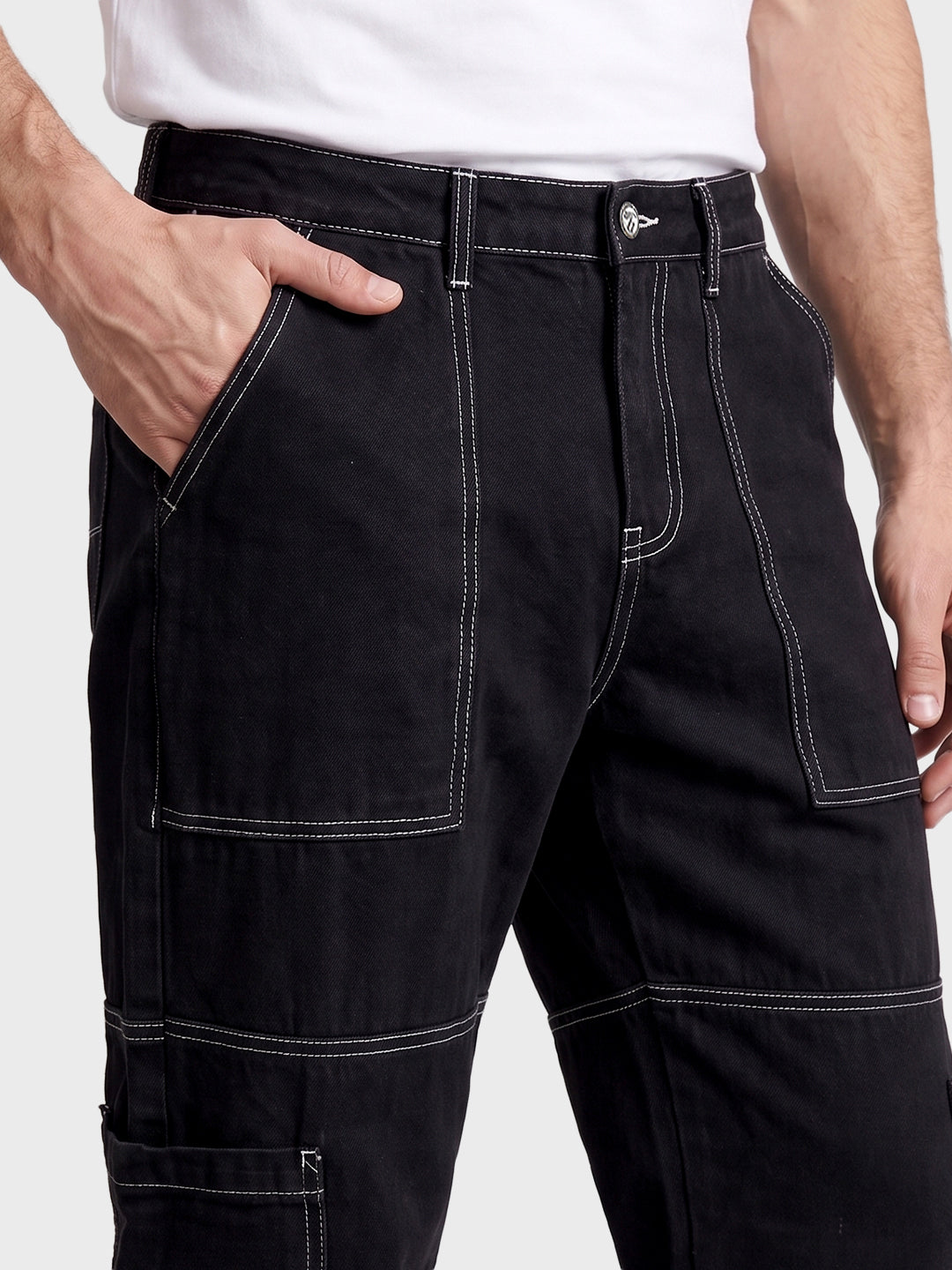 Men's Black Relaxed Fit Solid Casual Jeans