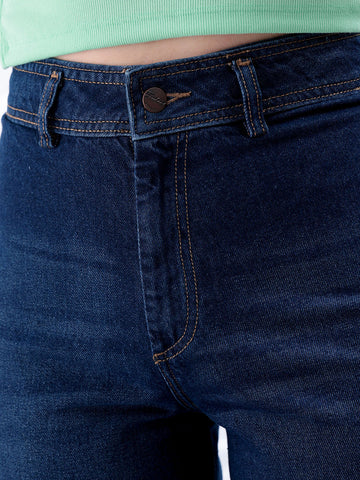 Women's Blue Bootcut Solid High Rise Clean Look Jeans