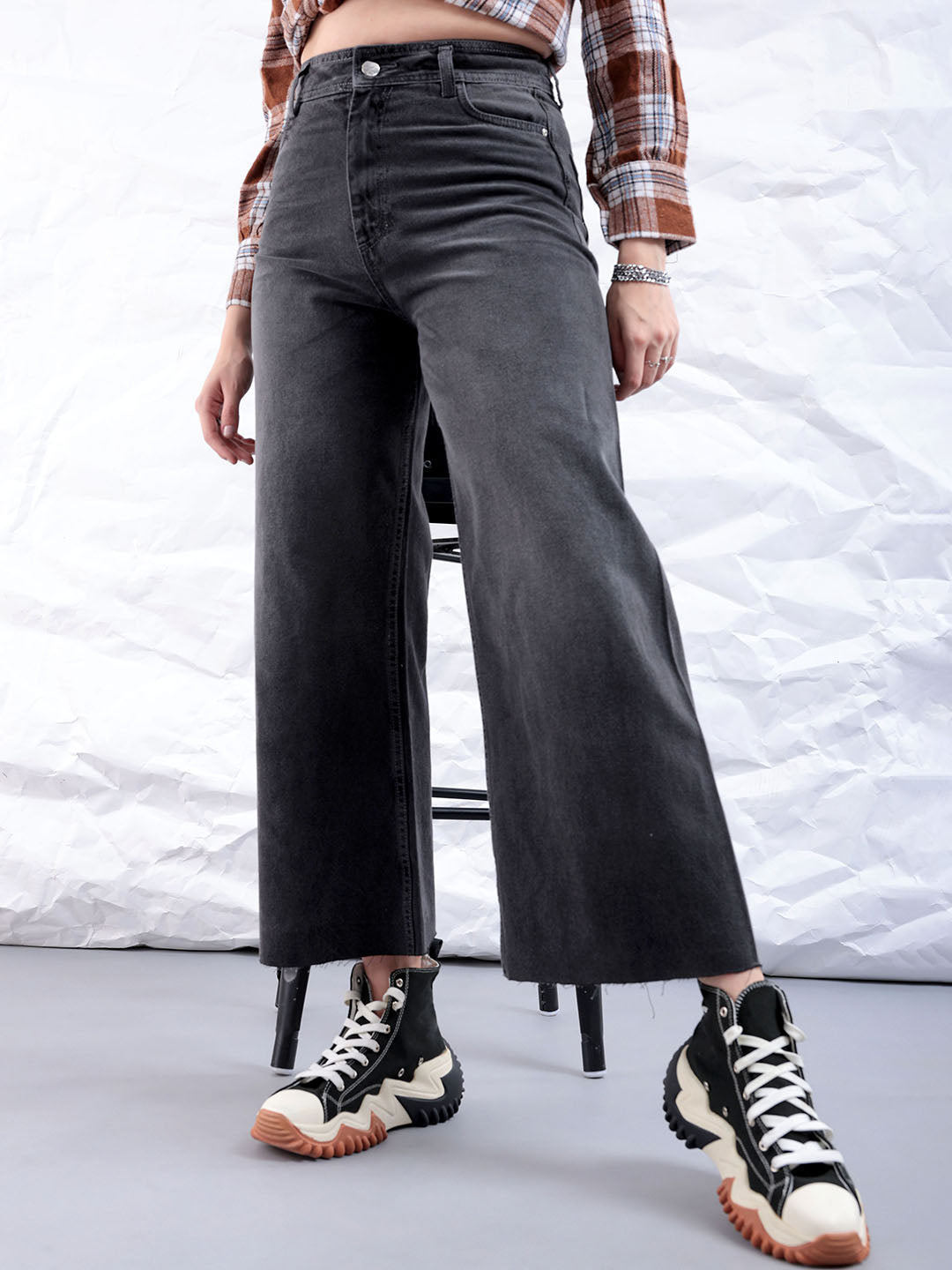 Women's Grey Bootcut Solid High Rise Clean Look Jeans