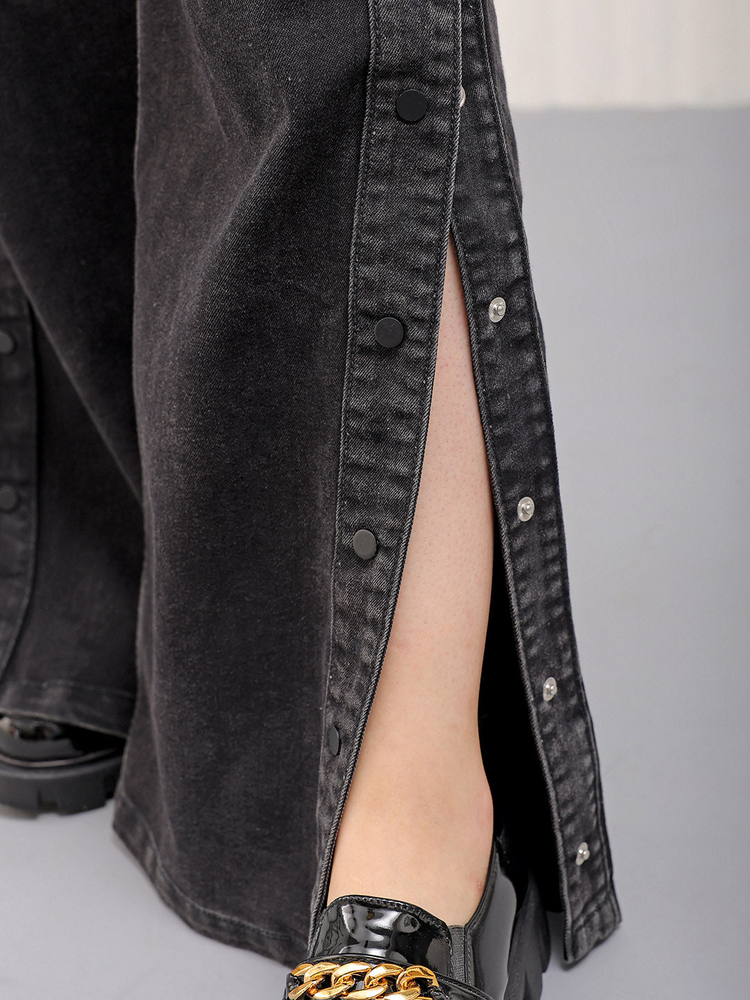 Shop Women's Solid Flared High Rise Five Pocket Jeans Online.