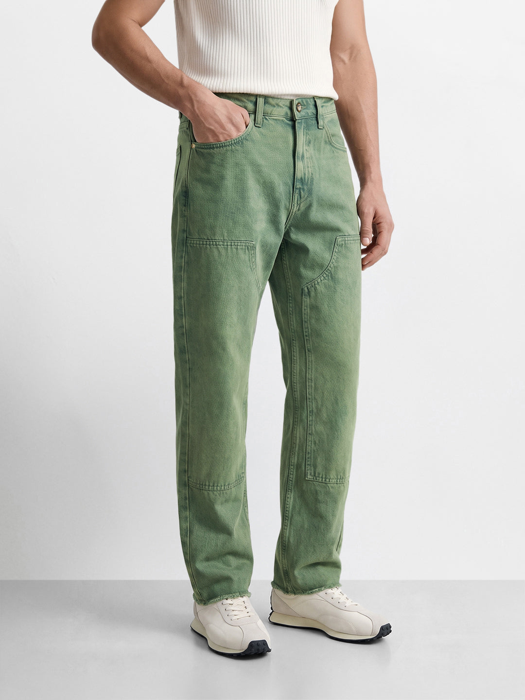 Men's Green Relaxed Fit Solid Casual Jeans