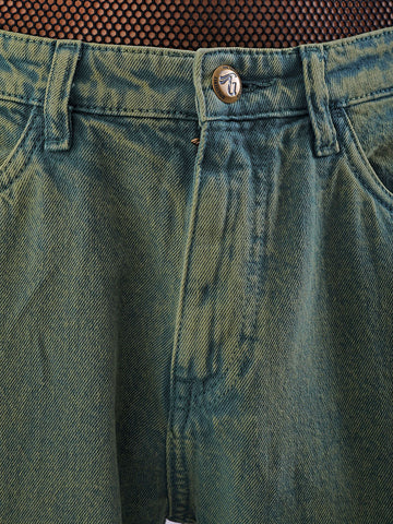 Shop Men's Solid Relaxed Straight Fit Jeans Online.